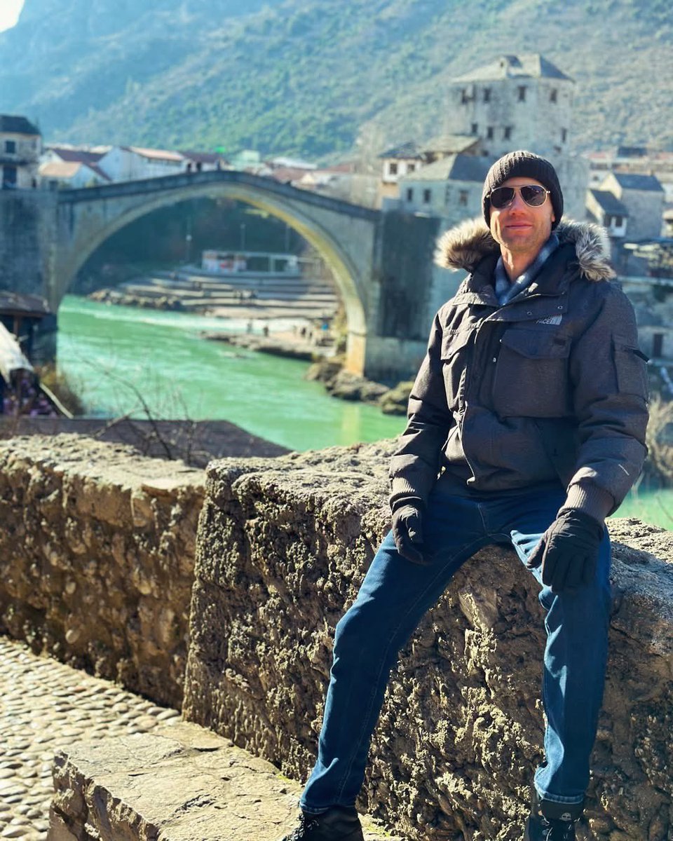 Valoramous tweet media