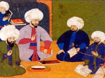 Bir adam Buhârî dersi yapan hoca'ya:

"Batıda insanlar ay'a ulaştı, sen hala Buhârî şerhi yapıyorsun!" Der.

Hoca'nın cevabı:

"Mahluk mahluka ulaşmış, biz Hâlık'a ulaşmak istiyoruz. Lakin aramızda müflis olan bir tek sensin. Ne onlarla ay'a ulaştın, ne bizimle Buhârî okudun."