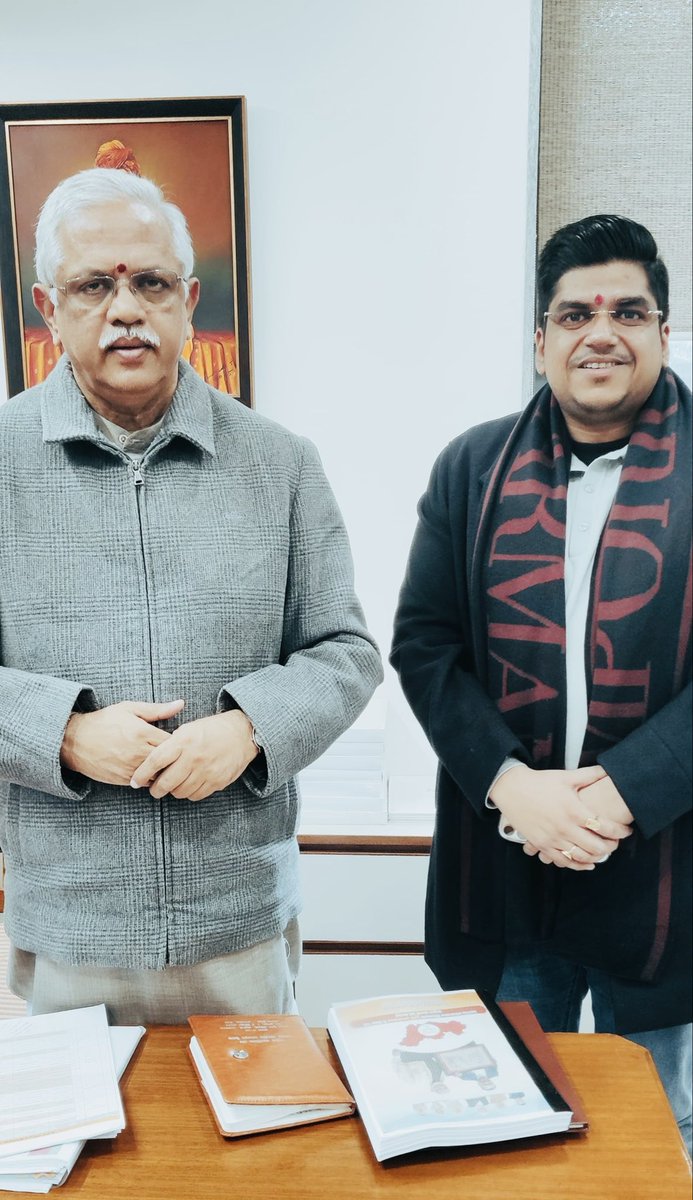 GuptaPrince_'s tweet photo. Grateful and honoured to meet the Hon’ble National General Secretary (Organisation) Shri @blsanthosh ji.
@NayabSainiBJP @BJP4Haryana @MohanlalBadoli https://t.co/0oTBbtDABq