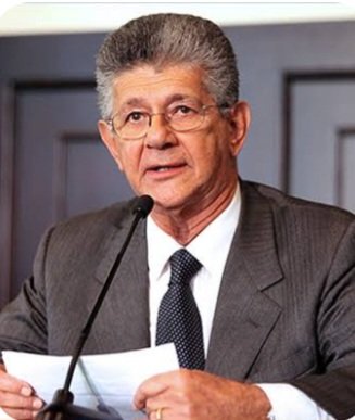 este sujeto cuando era pdte de la asamblea en el año 2015, se nego' rotundamente a abrir un debate, respecto a la nacionalidad de la persona que se hacia llamar pdte.