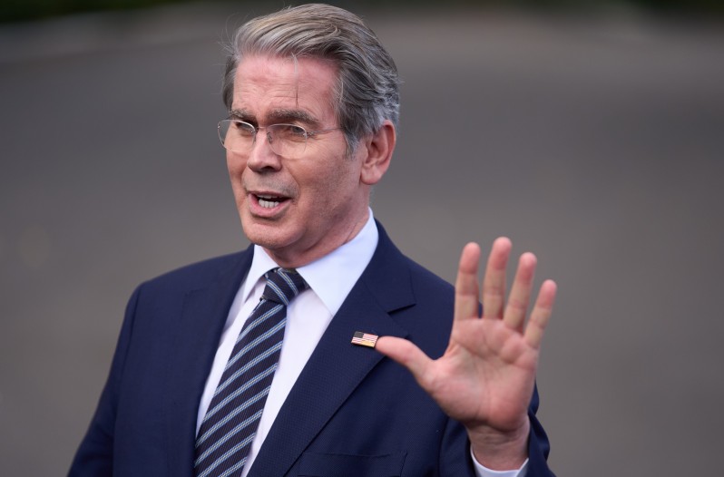 ElExtremoSur's tweet image. #EES EE.UU. envió US$ 808 millones a la Argentina vía venta de DEGs para cubrir vencimientos con el FMI. El Gobierno busca pagar intereses sin usar reservas, en un mes clave por la revisión del Fondo y otros compromisos de deuda. elextremosur.com/nota/57037-cap…