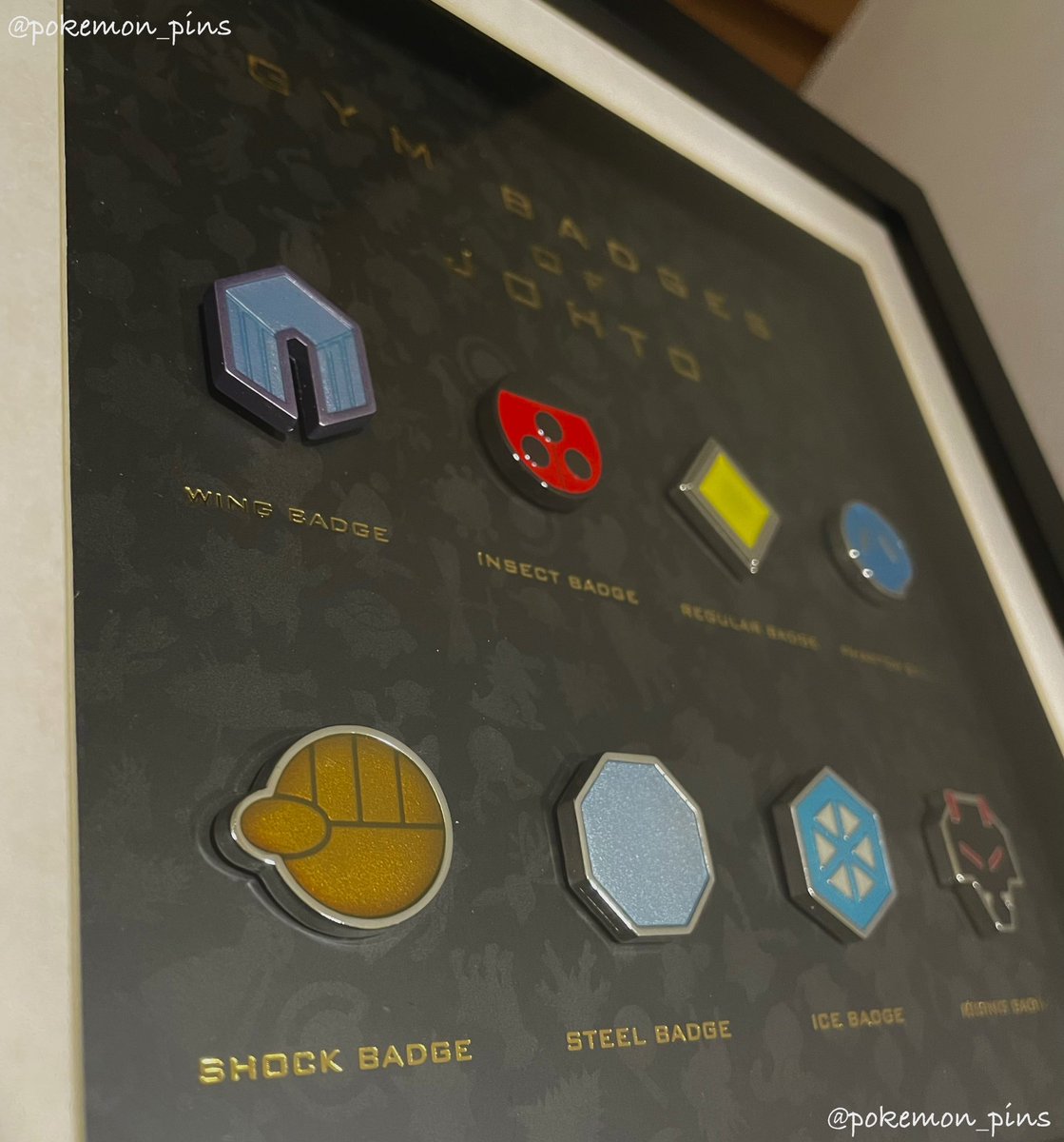 国内外で1000個近いピンズを集めています 整理できておらず、下手