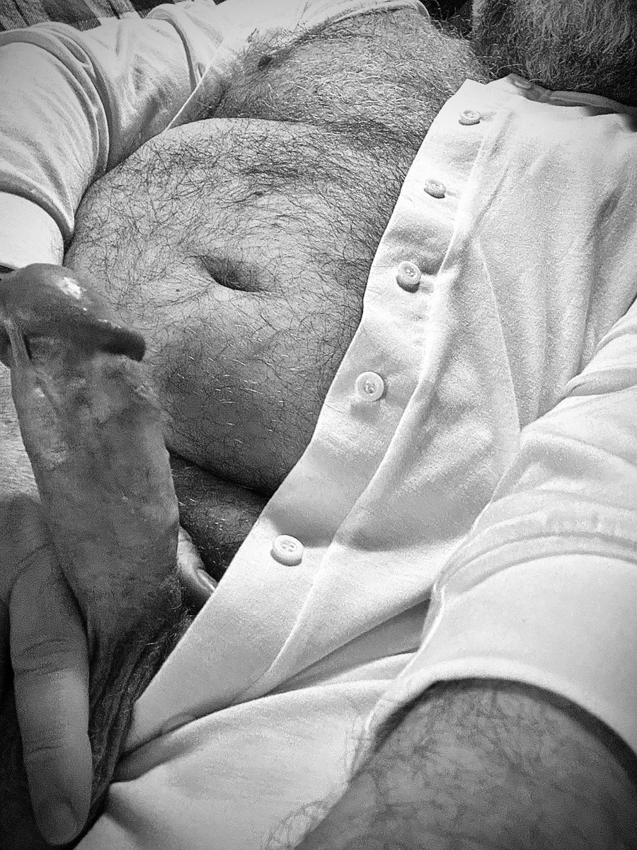 furdad_66's tweet photo. Bearded hairy man wearing a white unbuttoned onesie and showing hairy chest and belly with a rock hard #cock for #mcm https://t.co/RnSiLDTdCH