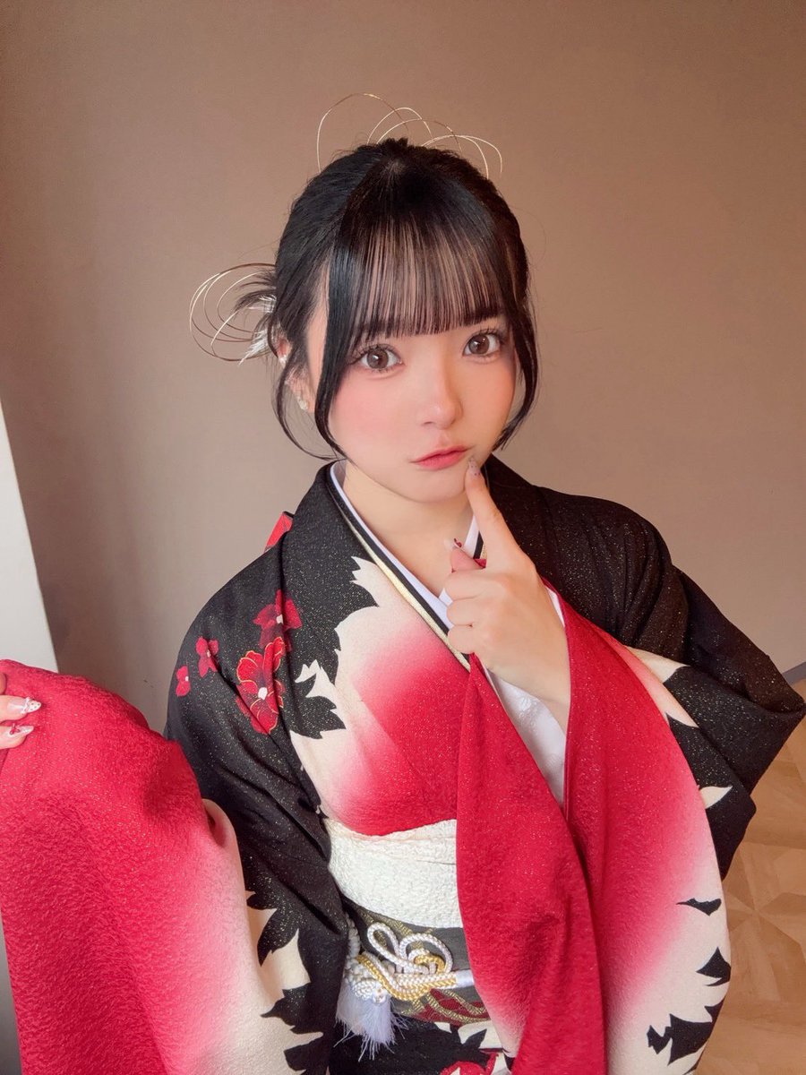 振袖チェキ販売します👘♡⸝⸝ / / 振袖特典会行けなかったよ🥺 振袖