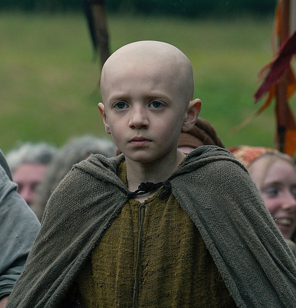 آل التنين tweet media