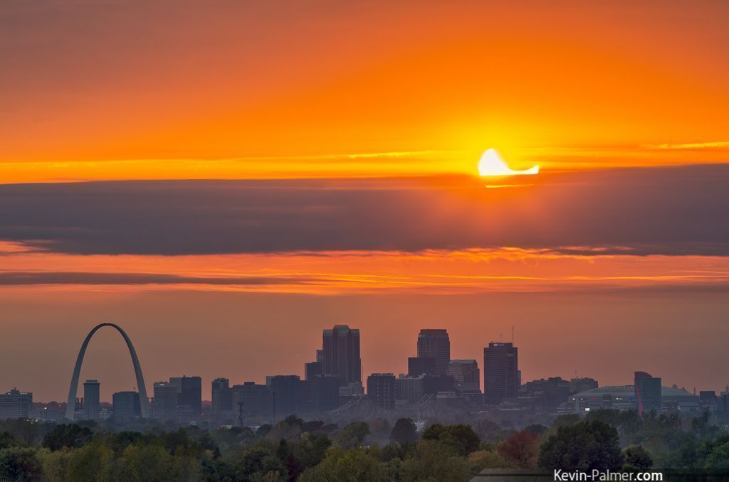 ExactBini25's tweet image. 🌞 Start your day with an arch of ambition. The USA is calling! #BusinessGoals #InternationalExpansion #ExactIsEverywhere Follow me on X: buff.ly/4fdDVrr