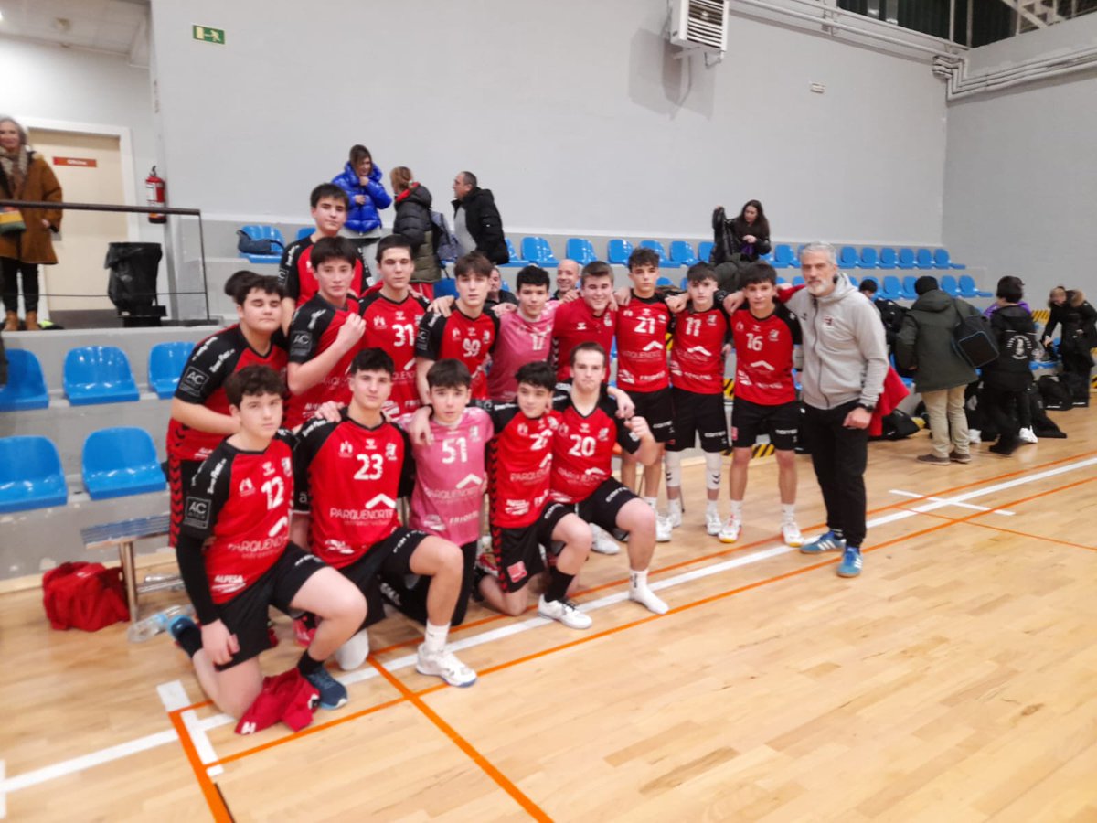 🤾‍♂️ Fin de semana intenso para nuestra Academia

❤️🖤Triunfos sólidos, carácter hasta el último minuto y equipos que no dejan de competir ni crecer.

👉 Así fue la jornada en todas las categorías: balonmanoburgos.es/ficha/ZBD9CBD0…