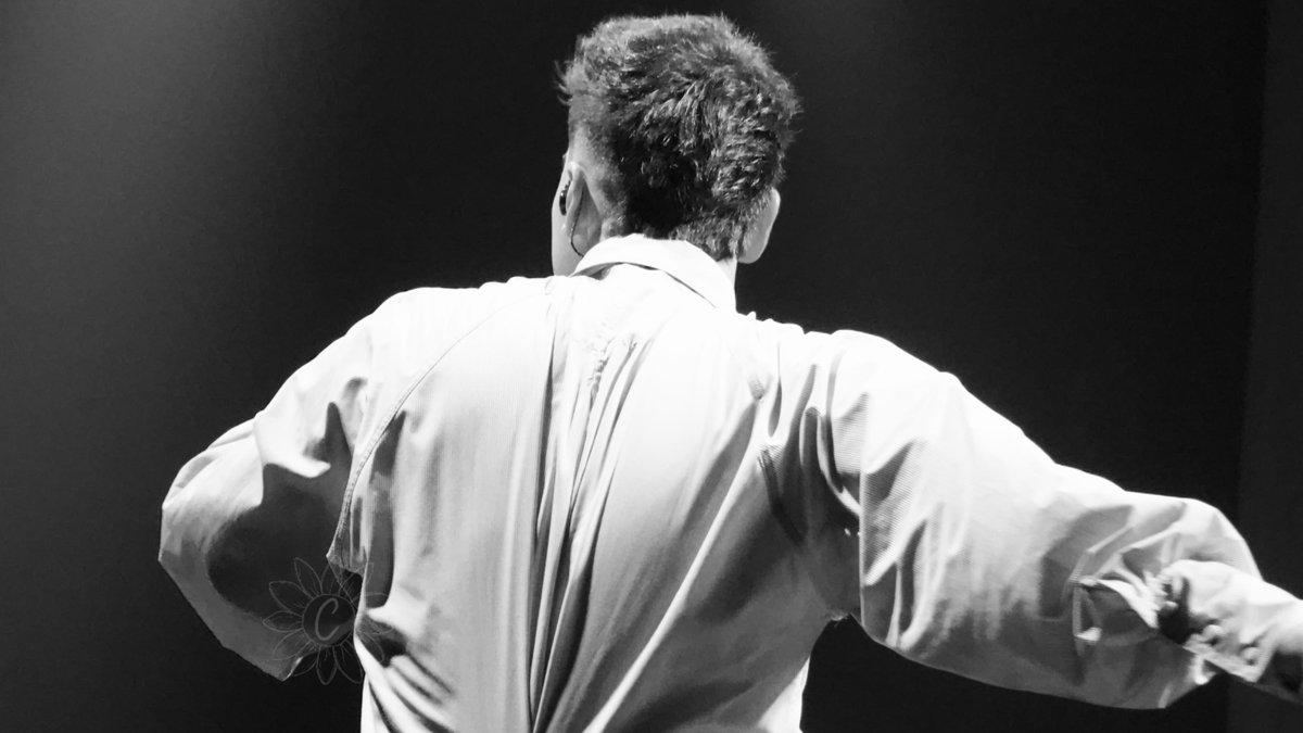 Hilo de fotos y vídeos del fin de gira ”Tan mayor y tan niño”, de Juanjo Bona.
(📷 ig:  Boiradec)