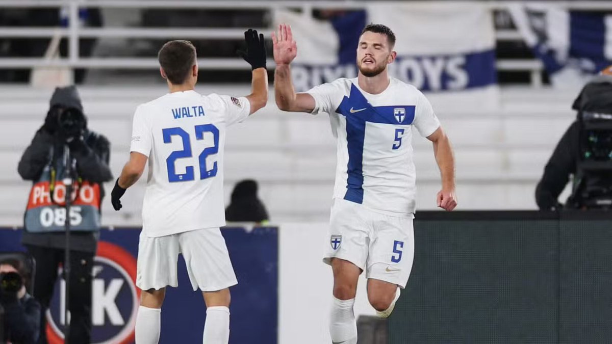 Exclusive : Leo Walta (we are told) has signed terms with Swansea City and that was part completed yesterday with all formalities. A bit to do this morning at Fairwood. He will be announced this afternoon. 

#Swans #IKS #Walta #TransferNews