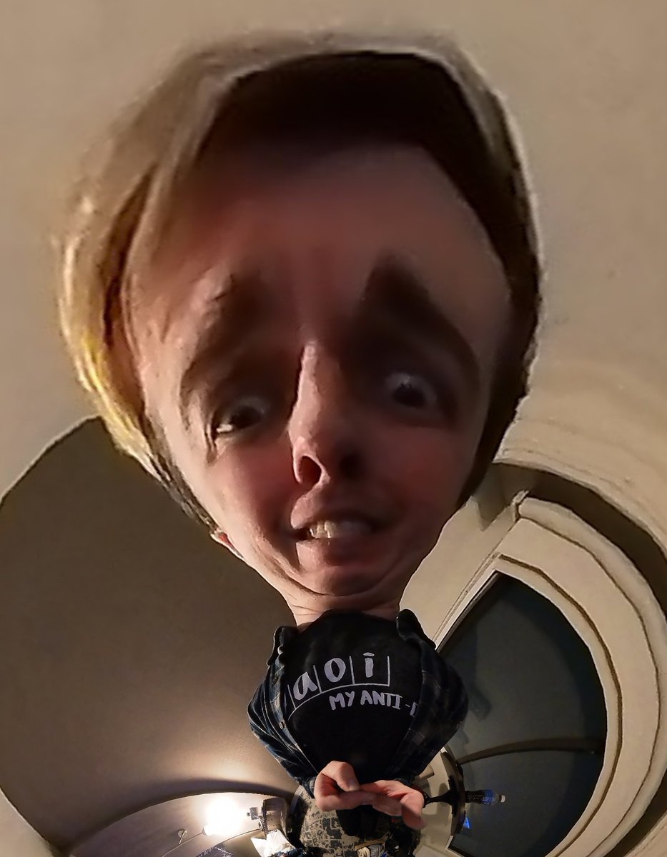 HotZenny's tweet photo. Tfw you finish writing the script for your 1000 Subscriber Special! https://t.co/eAHZuGHAyD