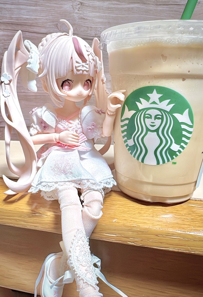 _RomeRian_'s tweet photo. かわいーっ 日常を彩ってくれる

⚠️お人形です https://t.co/Bk1a0WEJrV
