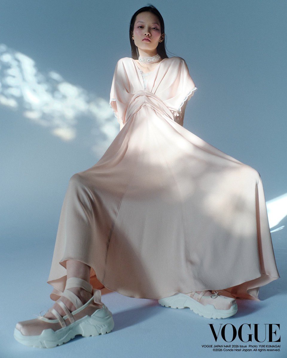 AKIKOAOKI_official tweet media