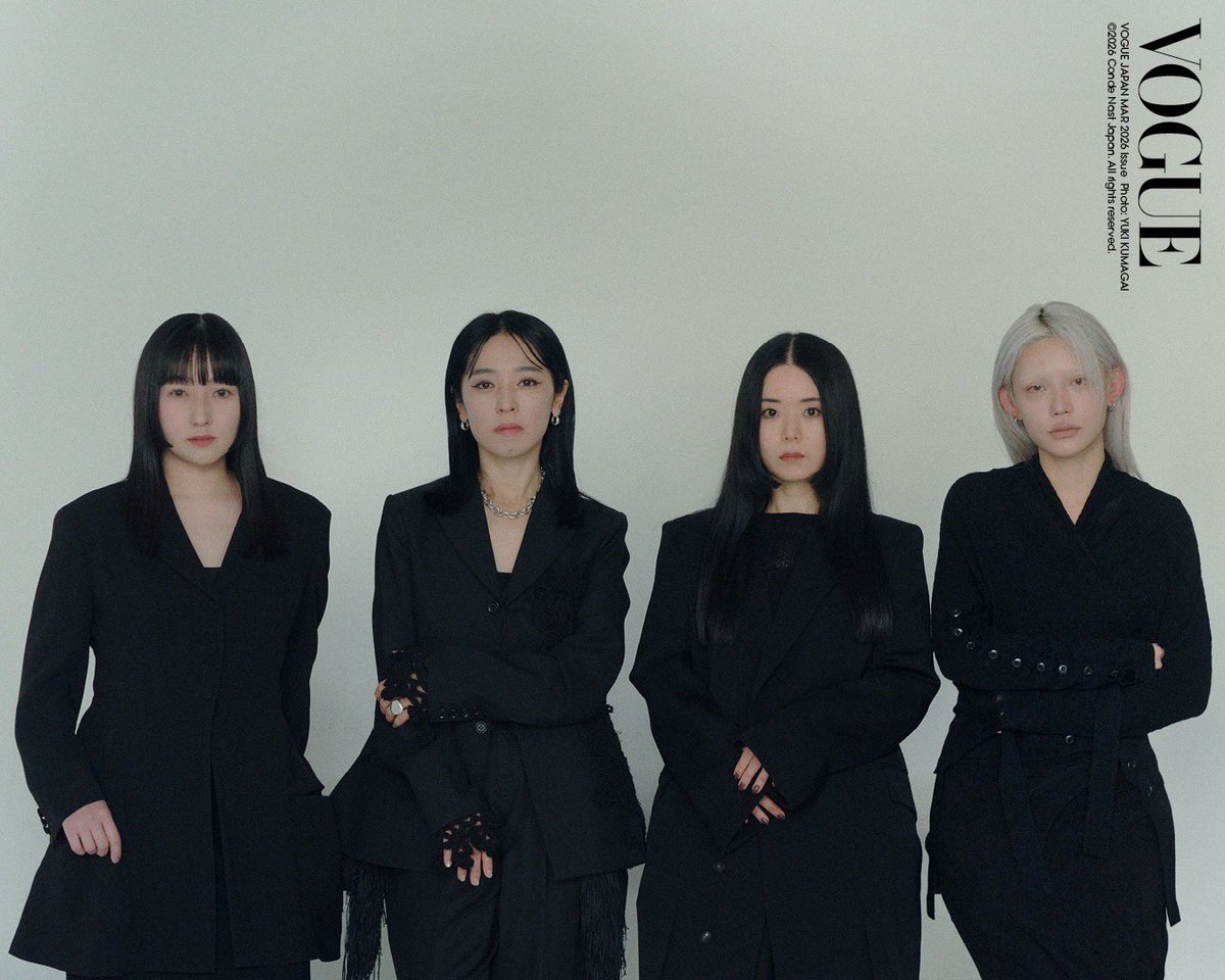 AKIKOAOKI_official tweet media