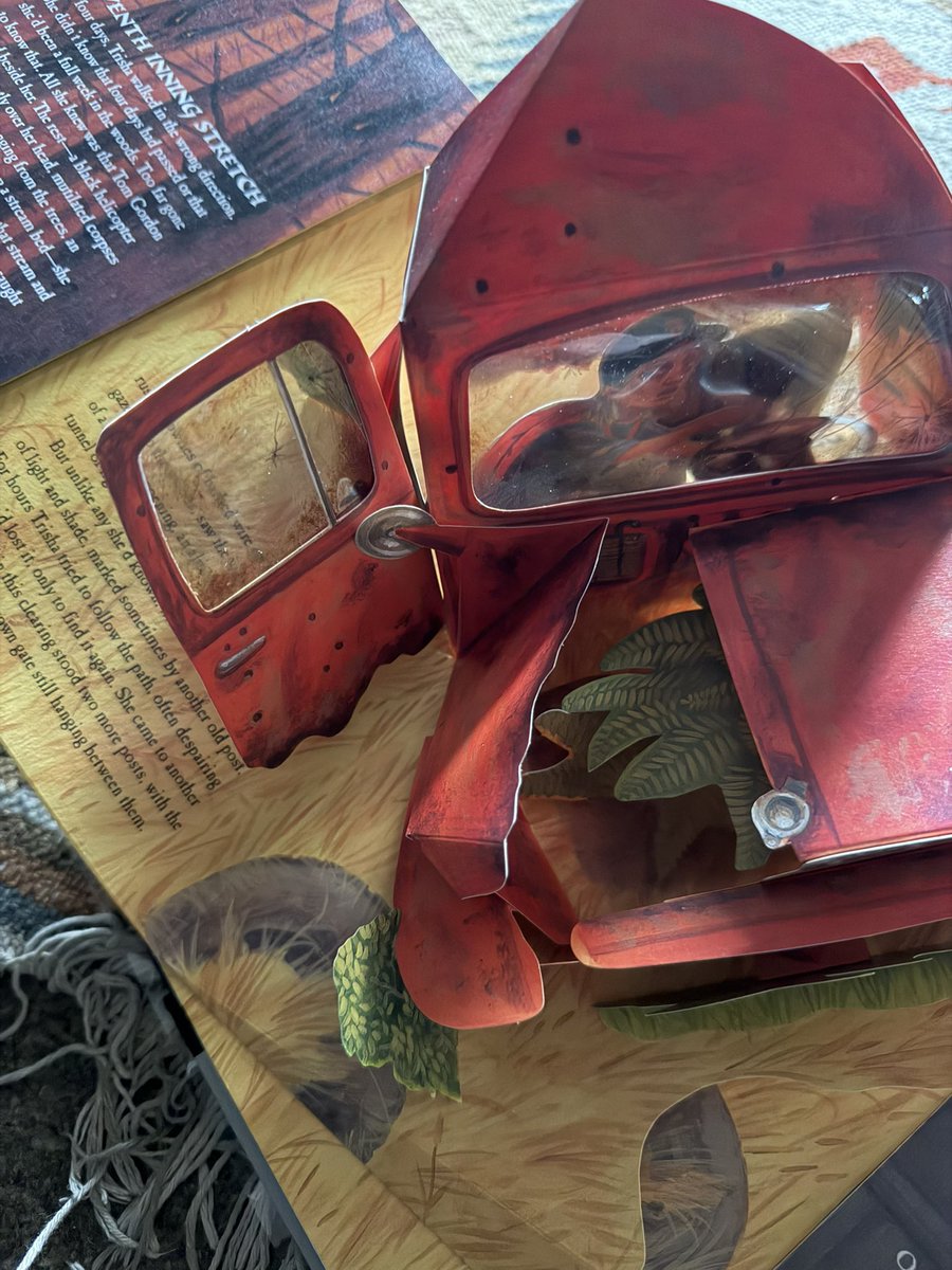 Livindeadgirl00's tweet photo. New addition 🖤📘#thegirlwholovedtomgordon #popupbook #stephenking  #constantreader  @StephenKing https://t.co/5Y8ObPNrvq