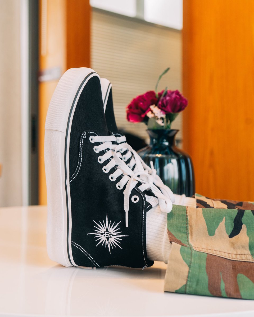 maternalDSSTR's tweet photo. This is more than footwear, it’s a necessity. Don’t wait until they’re gone. Secure your pair today via https://t.co/kvOOqjFc7g. 📦 #maternalfootweardel8 #maternalfootwear #maternaldisaster https://t.co/6ElE9isrfU