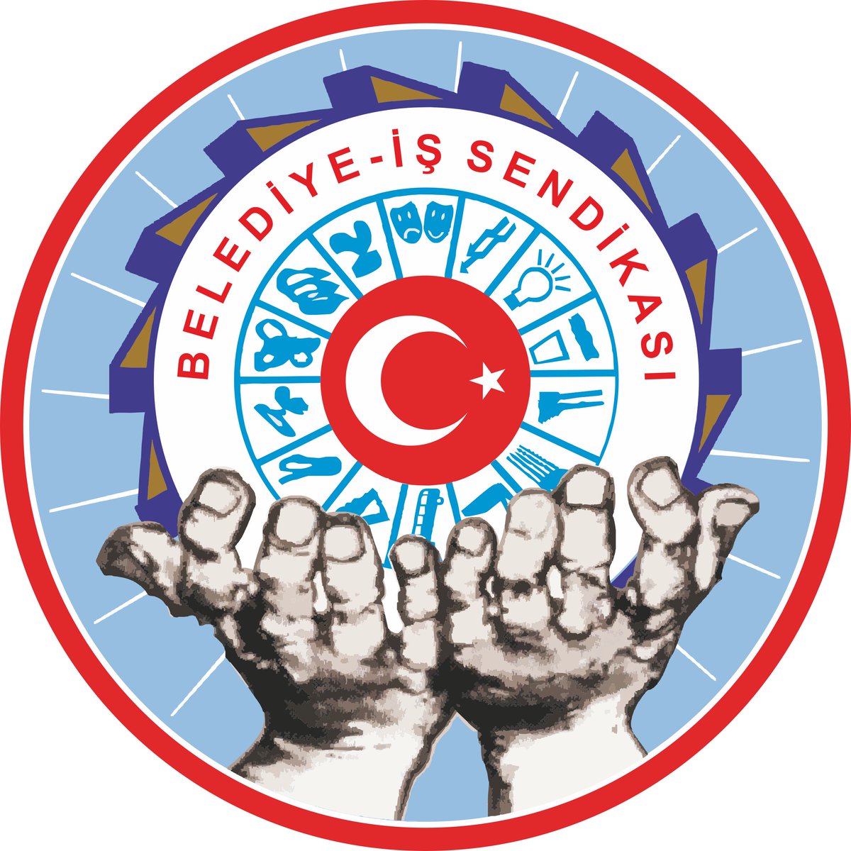 belediyeis1983's tweet photo. Kepez'de Sendikal Özgürlüğe Darbe: Belediye Başkanı Emekçinin İradesini Yok Sayıyor

Antalya Kepez Belediyesi emekçileri, hiçbir baskı ve yönlendirme olmaksızın, tamamen özgür iradeleriyle sendikal tercihlerini yapmış ve ezici çoğunlukla sendikamız Belediye-İş'i seçmiştir.

Kepez Belediyesi emekçilerinin bu tercihi, Anayasa ve yasalarla güvence altına alınmış meşru, demokratik ve dokunulmaz bir haktır.

Kepez Belediyesi emekçilerinin sendika seçme özgürlüğüne saygı göstermek bir lütuf değil; açık bir anayasal yükümlülük ve demokratik zorunluluktur. Ancak ne yazık ki belediye emekçilerinin bu açık iradesi, Antalya Kepez Belediye Başkanı Sayın Mesut Kocagöz'ün talimatıyla yok sayılmıştır.

Sendikamız üyesi Kepez Belediyesi işçileri, Sayın Mesut Kocagöz'ün talimatıyla iki gün gibi kısa bir süre içinde baskı ve tehditle Hak-İş Konfederasyonuna bağlı Hizmet-İş'e üye olmaya zorlanmıştır.

Buradan Antalya Kepez Belediye Başkanı Sayın Mesut Kocagöz'e doğrudan soruyoruz:
Belediye-İş Sendikası'ndan ne talep ettiniz?
Sendikamız tarafından kabul edilmeyen hangi talebiniz sonrasında, belediye bünyesindeki müdür ve amirlere talimat vererek emekçileri, özgür iradeleriyle üye oldukları Belediye-İş'ten istifaya zorladınız?
Yaşananlar münferit uygulamalar değildir; belediye başkanının bilgisi ve sorumluluğu altında yürütülen açık ve sistematik bir sendikal müdahaledir.
Belediye emekçilerinin sendika seçme özgürlüğüne yapılan bu müdahale hukuksuzdur, ahlaka aykırıdır ve suçtur. Bir kamu yöneticisinin, çalışanların anayasal haklarını baskı ve tehditle ortadan kaldırmaya çalışması kabul edilemez.

Kepez Belediyesi emekçilerinin sendika seçme özgürlüğü, idari tasarrufların üzerinde, doğrudan anayasal koruma altındadır. Bu hakka müdahale etmek anayasal bir suçtur ve Türk Ceza Kanunu'nun 118. maddesi kapsamında hapis cezası dahil ağır yaptırımlara bağlanmıştır. Hukuksuz talimatlar, bu talimatları uygulayan müdür ve amirleri cezai sorumluluktan kurtaramaz.

Sendikal özgürlüğün yok sayıldığı bir ortamda iş barışı ortadan kalkar. Bu anlayış yalnızca emekçileri değil, belediye hizmetlerinin niteliğini, kurumsal itibarı ve toplumsal barışı da doğrudan zedeler. Muhalefet partisine bağlı bir belediyede yaşanan bu hukuksuz ve adaletsiz tablo, Kepez Belediyesi'nin demokrasi ve hukuk karnesini kamuoyu önünde tartışmalı hale getirmektedir.

Belediye Başkanına çağrımız nettir:
Ülkemizi, Antalya'mızı, Kepez'imizi seviyorsanız, başka yerlere selam göndermeyi bırakın.
Emekçilerin demokratik haklarına saygı gösterin.
Demokraside kalın,
Hukukta kalın,
Adalette kalın,
Laik Cumhuriyette kalın.
Belediye-İş olarak, üyelerimizin anayasal ve yasal haklarını korumak için her türlü hukuki ve demokratik mücadeleyi vermeye, emekçilerin iradesine uzanan her elin karşısında hukuktan ve demokrasiden aldığımız güçle durmaya devam edeceğiz.
Kamuoyuna saygıyla duyurulur
Belediye-İş Sendikası