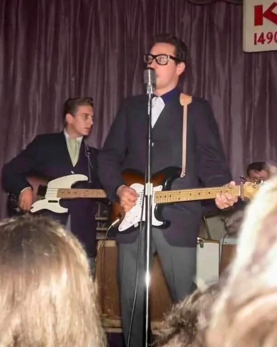 galleywinter's tweet image. The last known photo of Buddy Holly. February 2, 1959. 

Surf Ballroom in Clear Lake, Iowa.

And check out that bass guitar player on the left. They would have a conversation at the airport later that changed the course of music history. 

RIP Buddy Holly