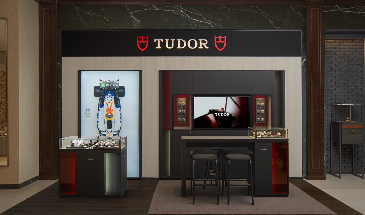 customshowcase's tweet image. For high-net-worth individuals, a timepiece is more than a tool for telling time
Official Website: degreefurniture.com
Email: sales@degreefurniture.com
WhatsApp: +86 13922429233
#WatchStoreDesign
#MultiBrandWatch
#HighEndRetailDesign
#LuxuryDisplayDesign
#WatchBoutique