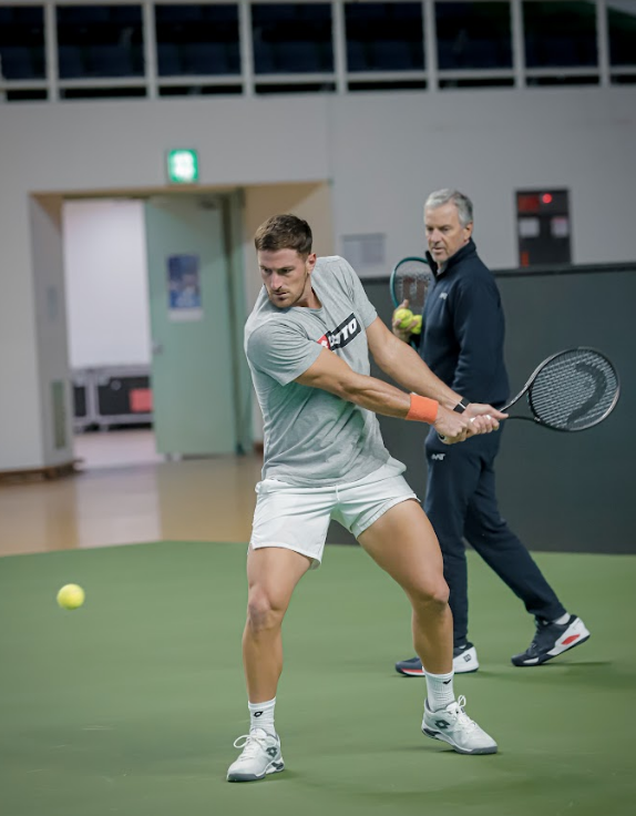 puppotenis's tweet photo. Primer entrenamiento en #Busan. Qualifiers @CopaDavis Argentina vs. Corea del Sur. Gijang Gymnasium. Thiago #Tirante Marco #Trungelliti Guido #Andreozzi Federico #Gómez Juan Pablo #Ficovich con @javifranatenis y @schwank10 (capitán y sub).
📷 Prensa @AATenis https://t.co/0Y4ZTOI5RF