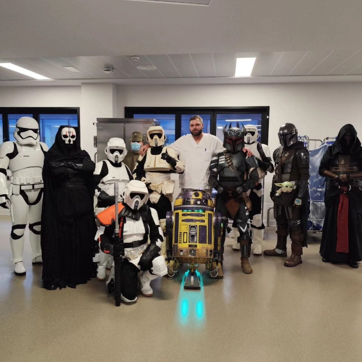 R2 Builders Spain tweet media