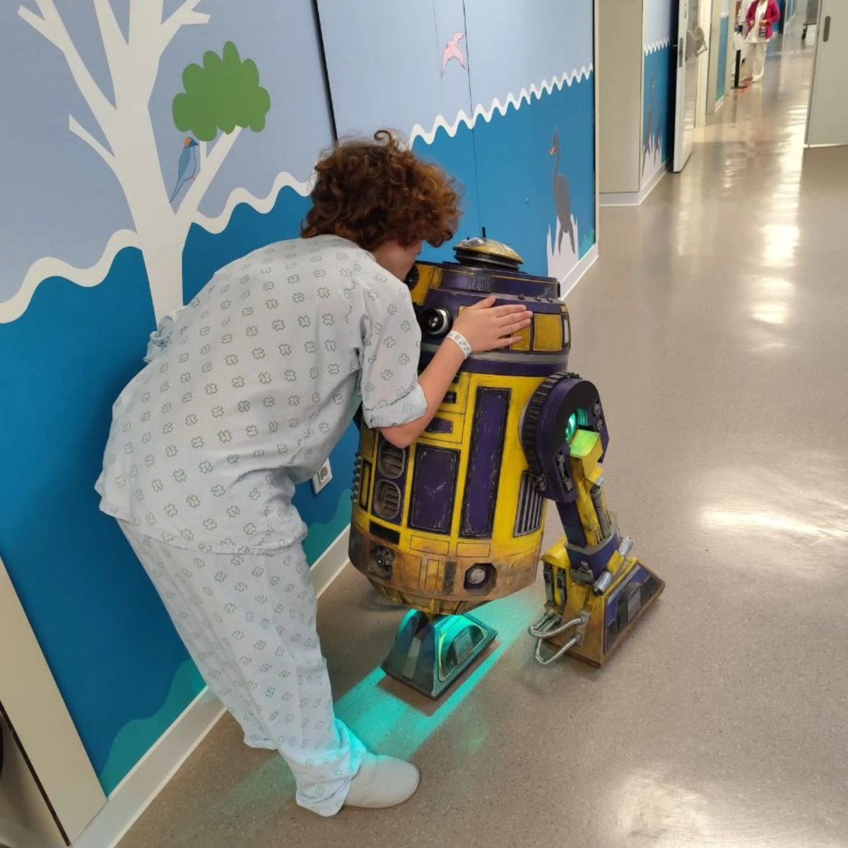 R2 Builders Spain tweet media