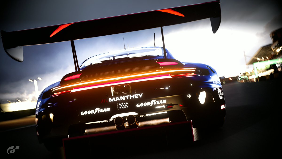 hazusukeyz's tweet photo. 24 Hours of Grit. A Lifetime of Legend.
#Porsche Manthey Chip Hart Racing
#ThanksLiveryCreators #CoolLivery
#GT7 #GranTurismo7
#VirtualPhotography #VPWorld https://t.co/P7M4Ef5UdT