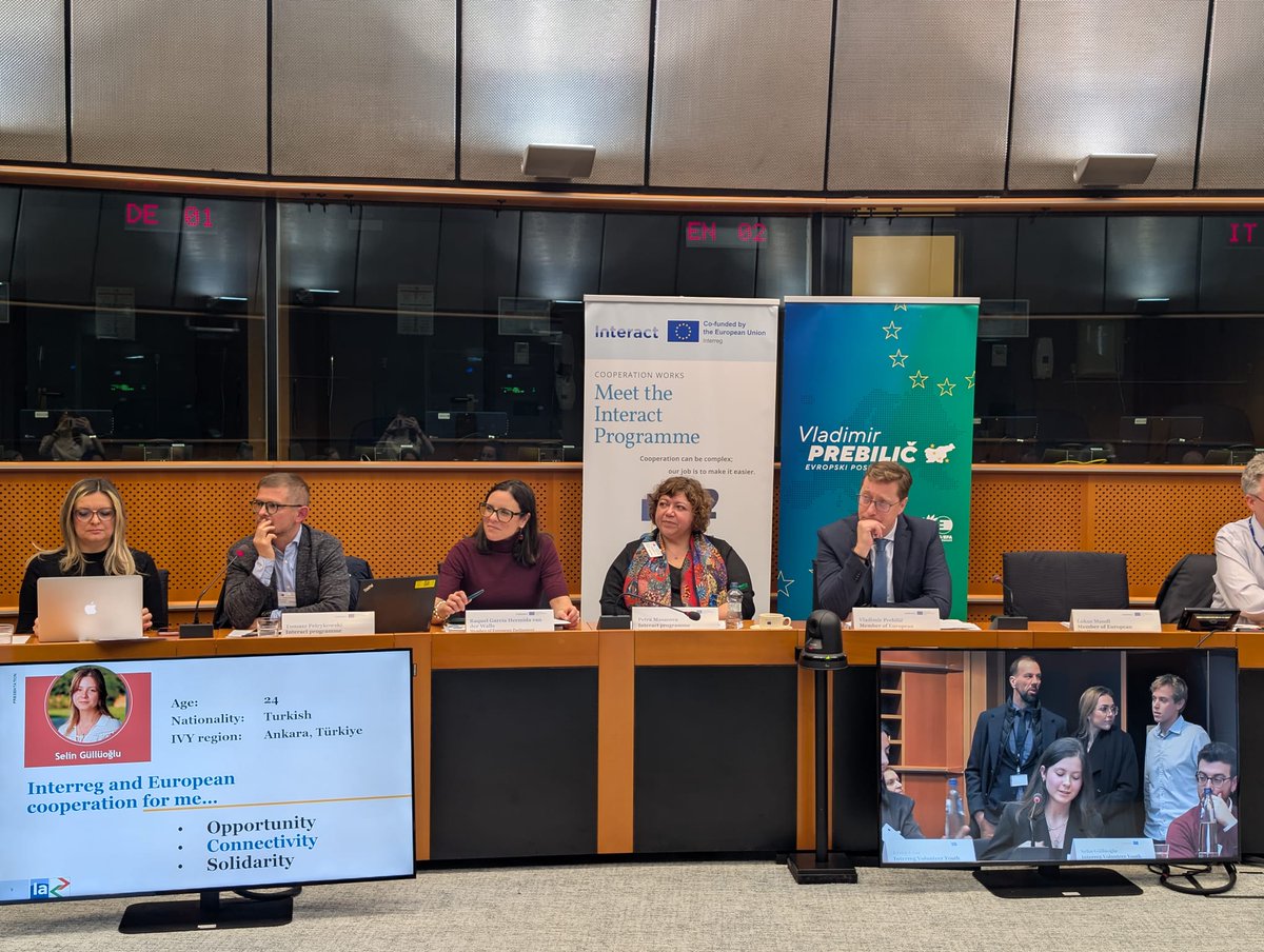 ABBaskanligi's tweet image. 🇪🇺 At the European Parliament, the future of Interreg in the context of the MFF was discussed.
During the event, #IVY Volunteers showcased Stories of Cooperation, and IVY Reporter Selin presented the "Joining for Safer Borders" project in @BgTr_IPACBC.

@InteractEU @interreg_eu
