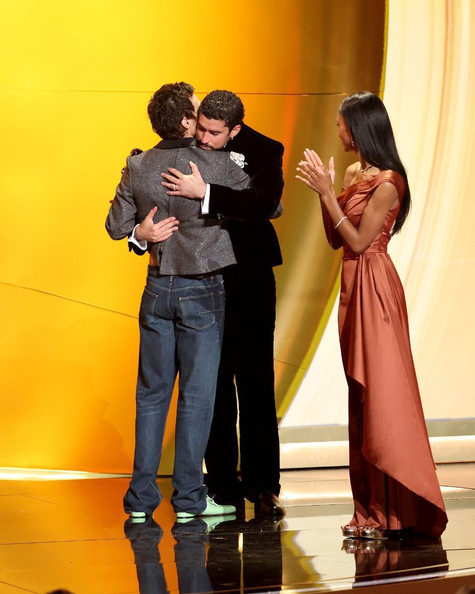 headllite's tweet image. me vuelvo loca