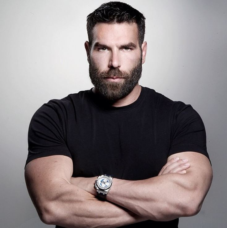 bpthaber's tweet photo. Dan Bilzerian: "Epstein'ın çocuk cinsel istismarı ve işkence ritüellerine karışan herkesin halk önünde idam edilmesi gerekiyor." https://t.co/zXNdgSJ7tr