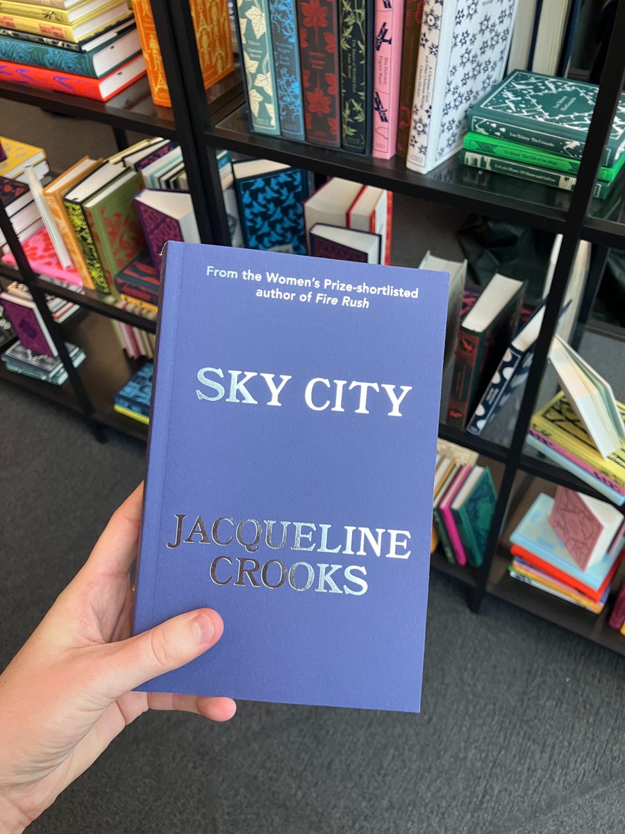 Penguin Huddle tweet media