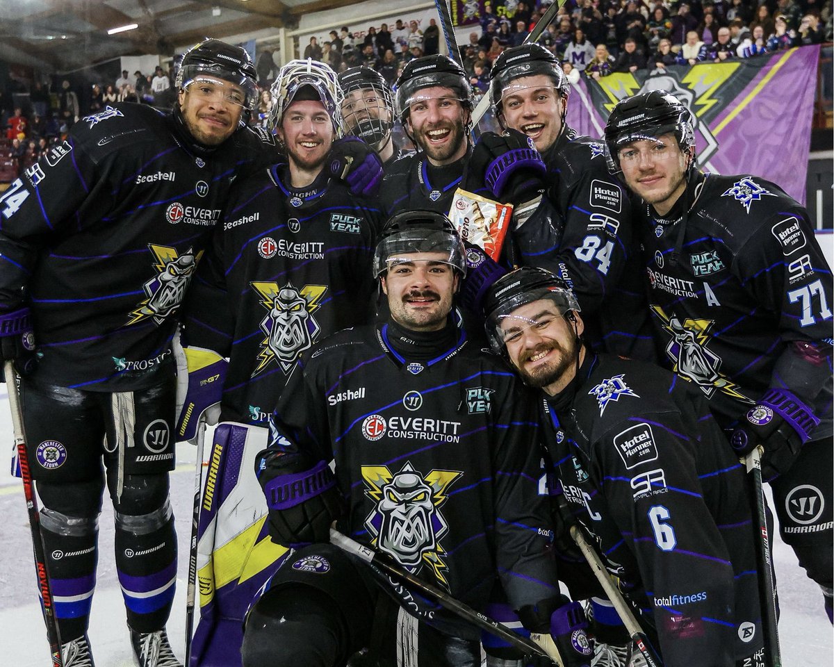 Out of context Manchester Storm tweet media
