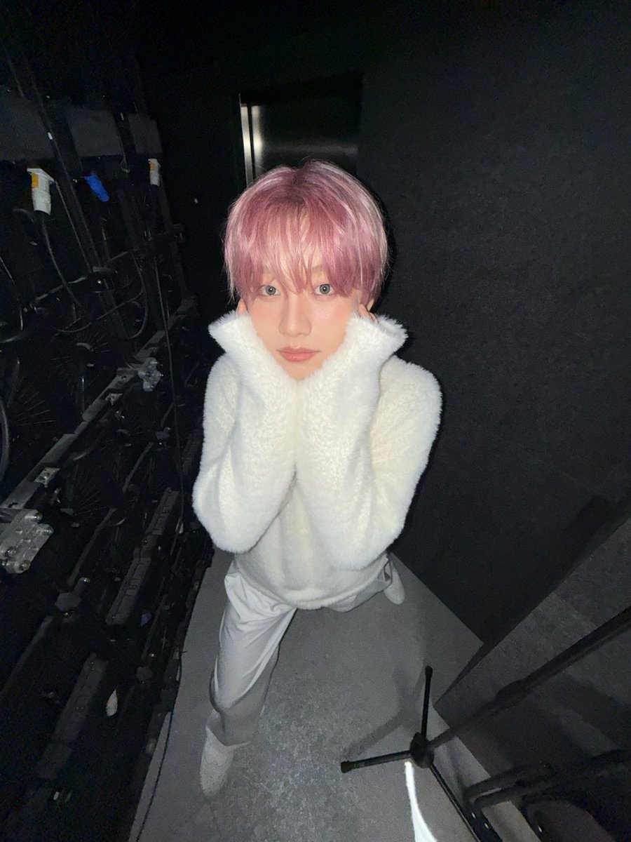 AIMERS_members's tweet image. 나랑 놀아달라 에이밍 🫵🏻

#AIMERS #에이머스 #YOEL #요엘