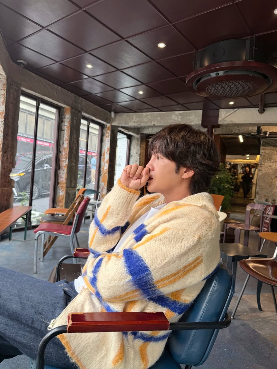 Kkorepo's tweet photo. #チャン・グンソク、コーヒーとチキンでヒーリングタイム…「コーヒーを飲んでいたが、すぐに乗り換えた」 
#チャングンソク  
🔗https://t.co/KSCdE2DEWA https://t.co/zo2JxhHUrz
