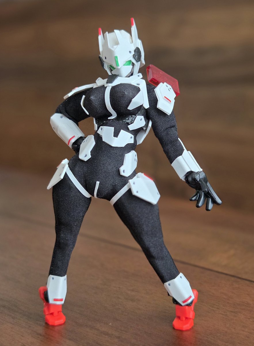 ILOVEINNOKOmk3's tweet image. #無言でぴっちりスーツをあげる見た人もやる