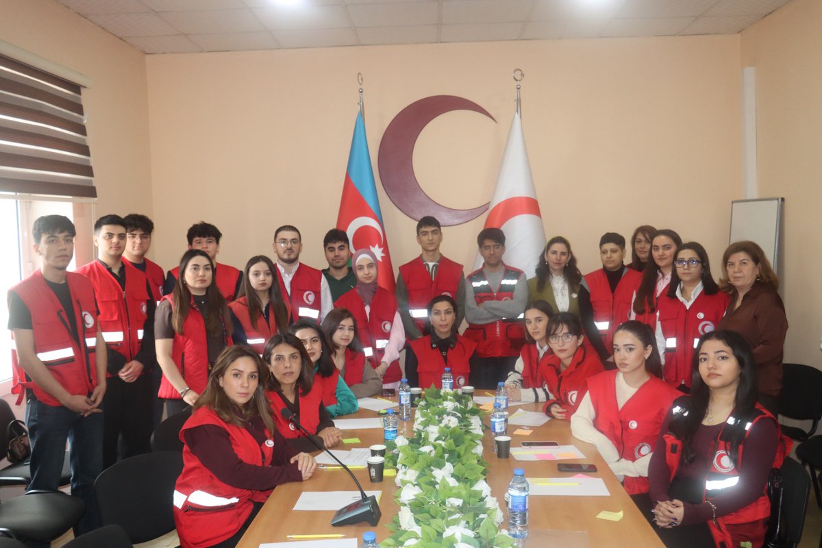 AzRedCrescent's tweet photo. On the occasion of February 2 - "Azerbaijan Youth Day", the Azerbaijan Red Crescent Society organized various events in a number of cities and regions of the republic, including Baku, Sumgayit, Lankaran and other regions. https://t.co/T8PMAU3Xy1