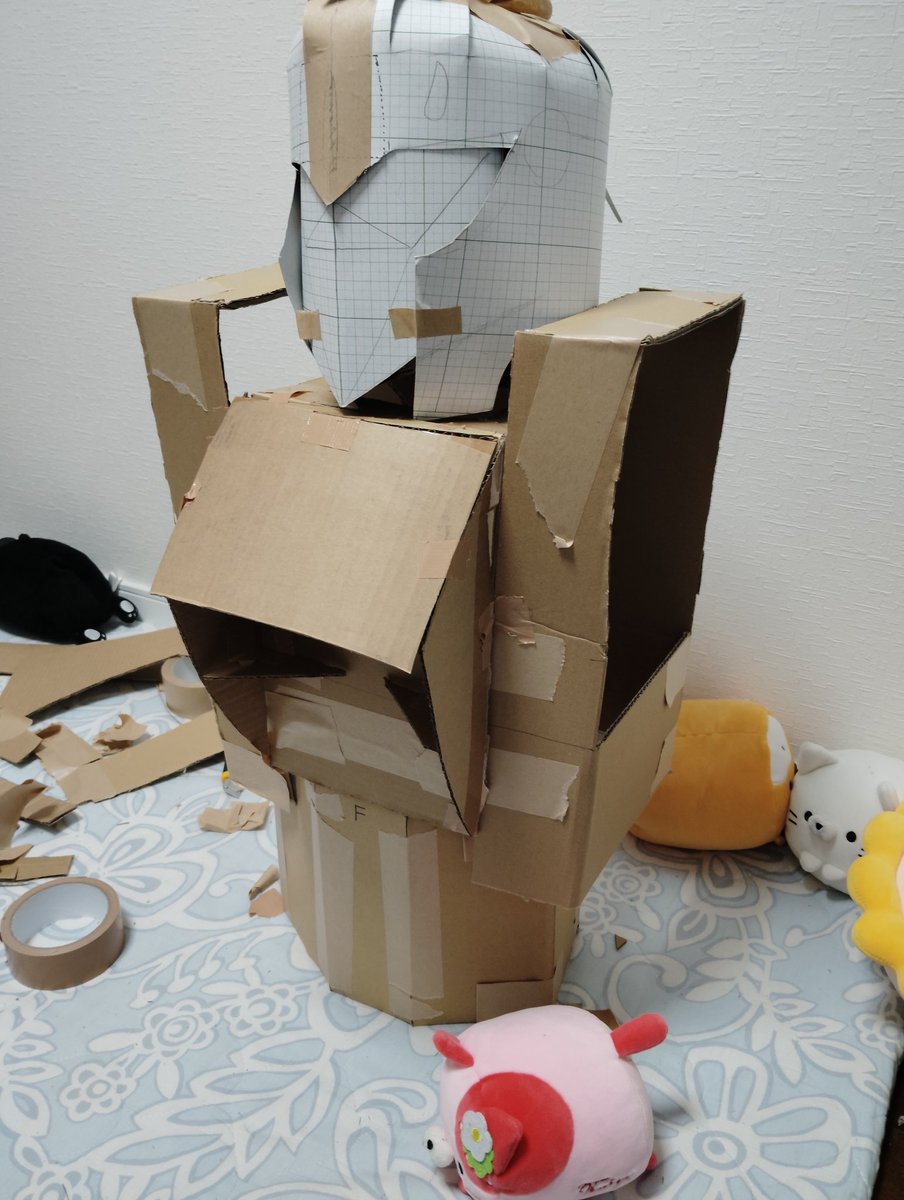 どうも皆さんお久しぶりです
去年の9月から先月にかけて学業とバイトがとても忙しかったためロボコス製作が一切できていませんでしたが、春休みに突入した今制作を再開します
相変わらずわからないことだらけのためお知恵を貸していただければ幸いです
#ロボコス　#コスプレ　#ザンダクロス