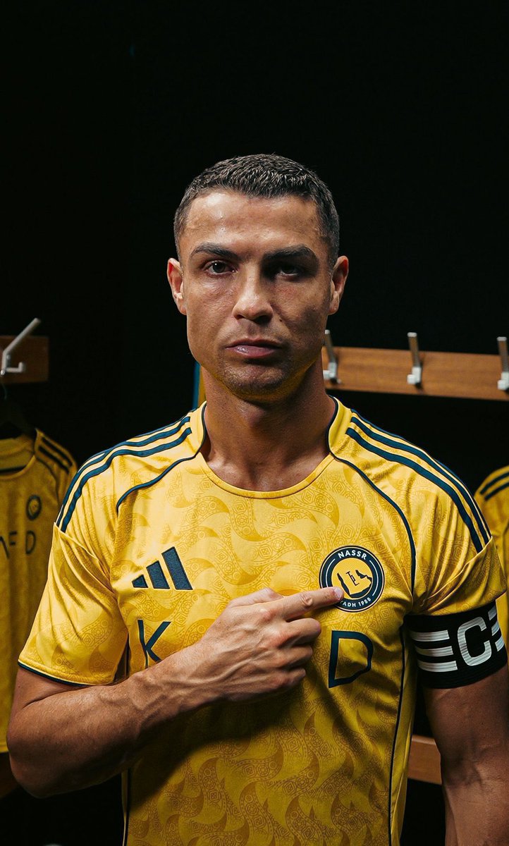 عمرو tweet media