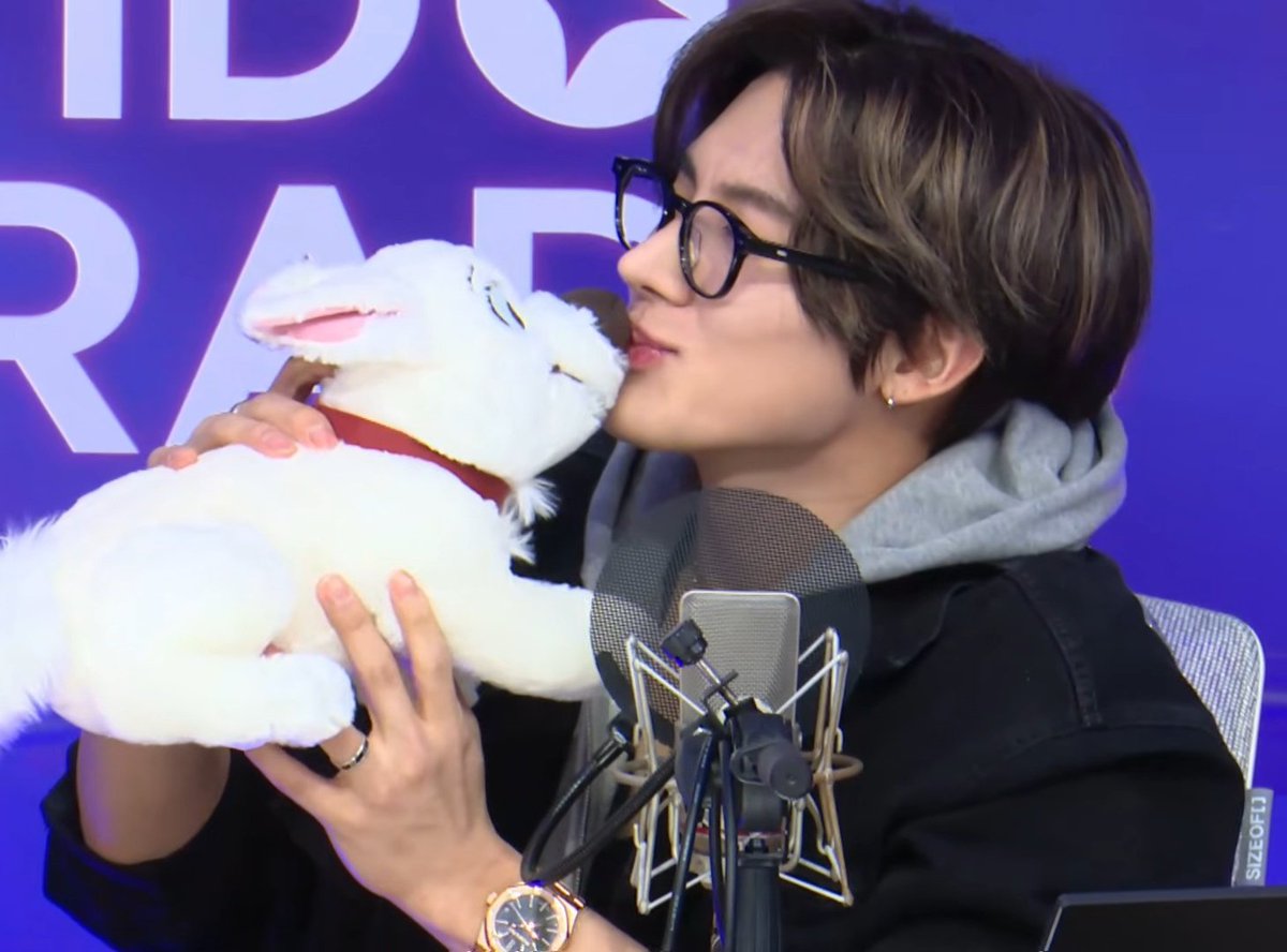 deobimom's tweet photo. #ERIC #에릭 edi 4cut today ♡ https://t.co/eTpePHXW65