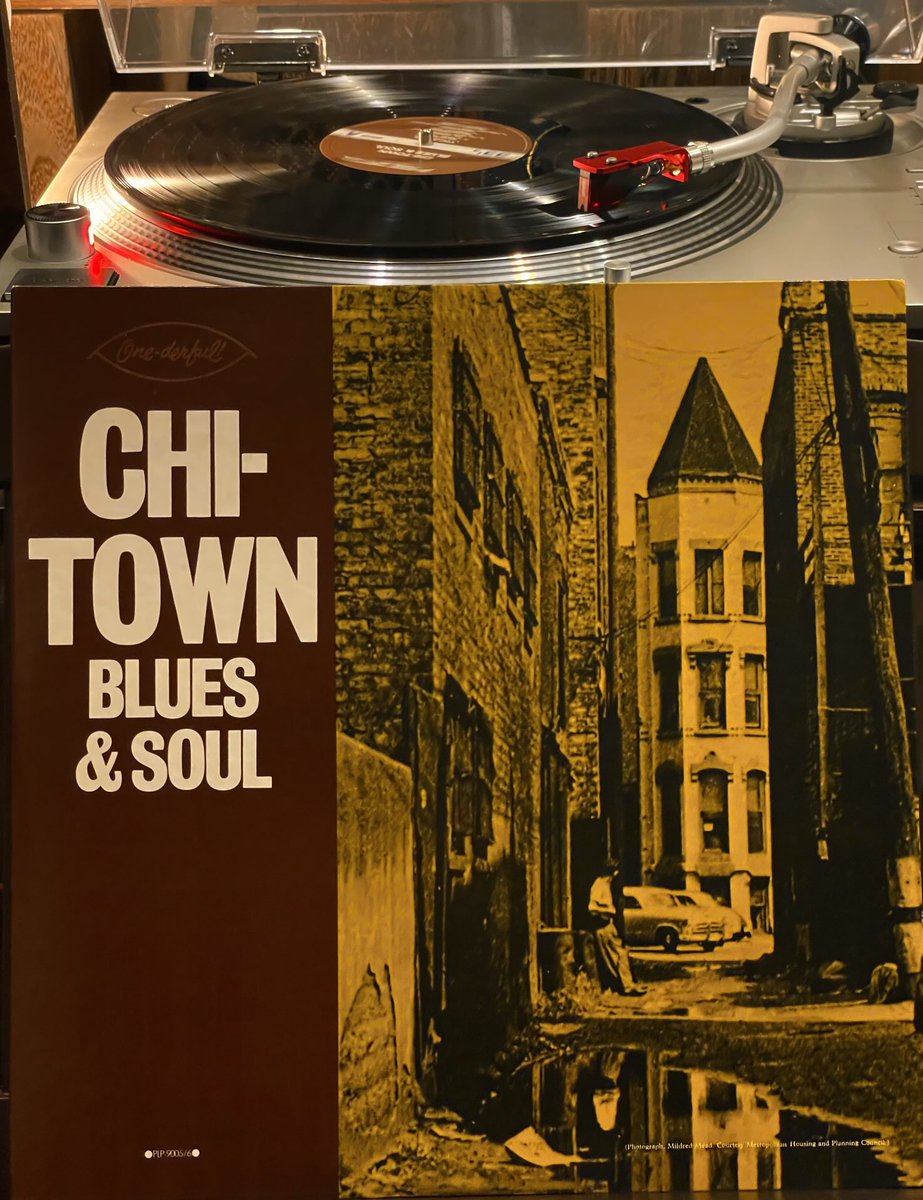 kohey_tsuchiya's tweet photo. ☮️ 夜な夜なシカゴ探訪
🔸🔸🔸🔸🔹
#SylJohnson #FreddyRoninson
#blues #soulmusic #randb
#compilationalbum
#vinylrecords
#pvinespecial https://t.co/BvvA97fnG4