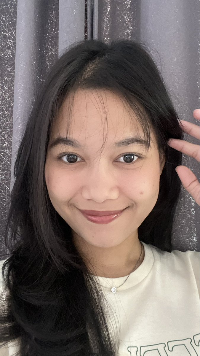tinkerabhel's tweet photo. hair is hairing💋

soalnya sebagai org ponian nih rambut cepet banget lepek JUJUUURRRRRRR😕 https://t.co/ssUzabqVmh