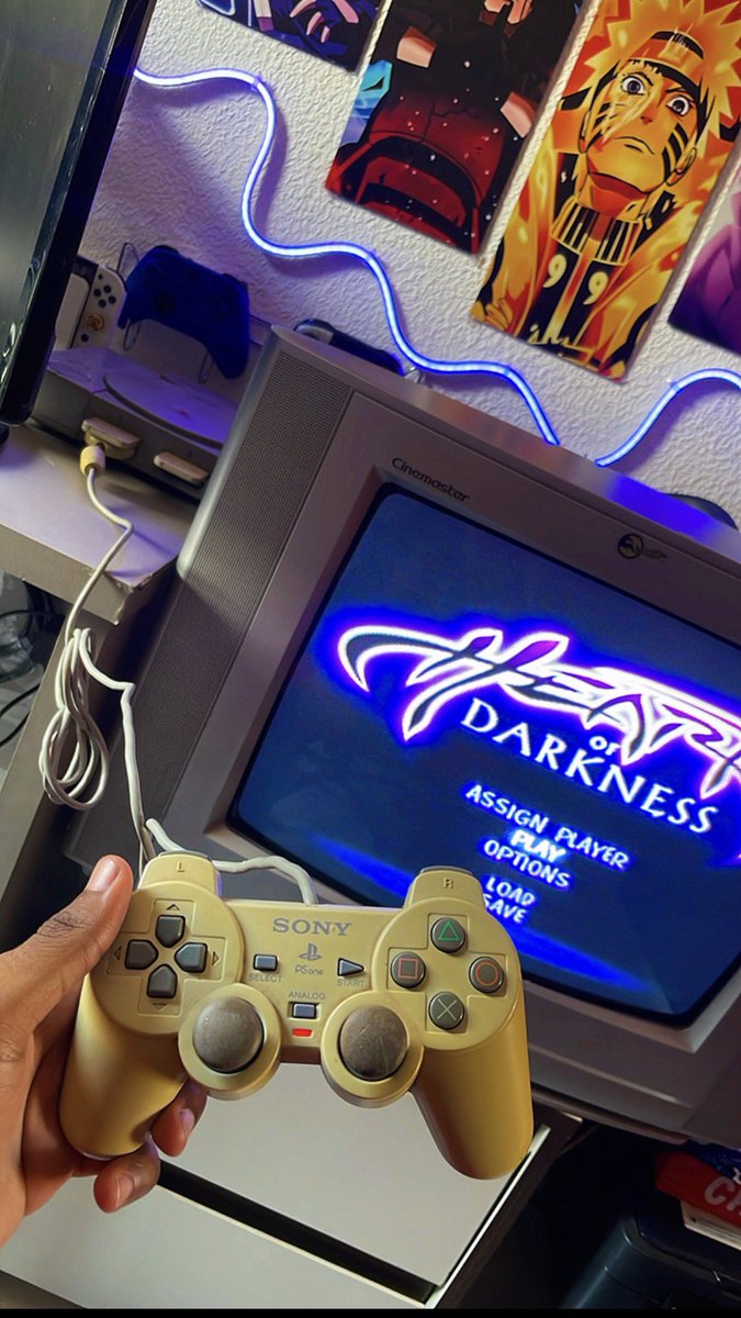 eaisilva_'s tweet photo. @olivotec @Makoto_x3 Tenho esse jogo no PS1 e simplesmente muito bom! Pena que é super curto o CD 1 principalmente.  Acredito que seja por conta das animação de filme que ocupava muito o disco. https://t.co/8hXp0bmhcL