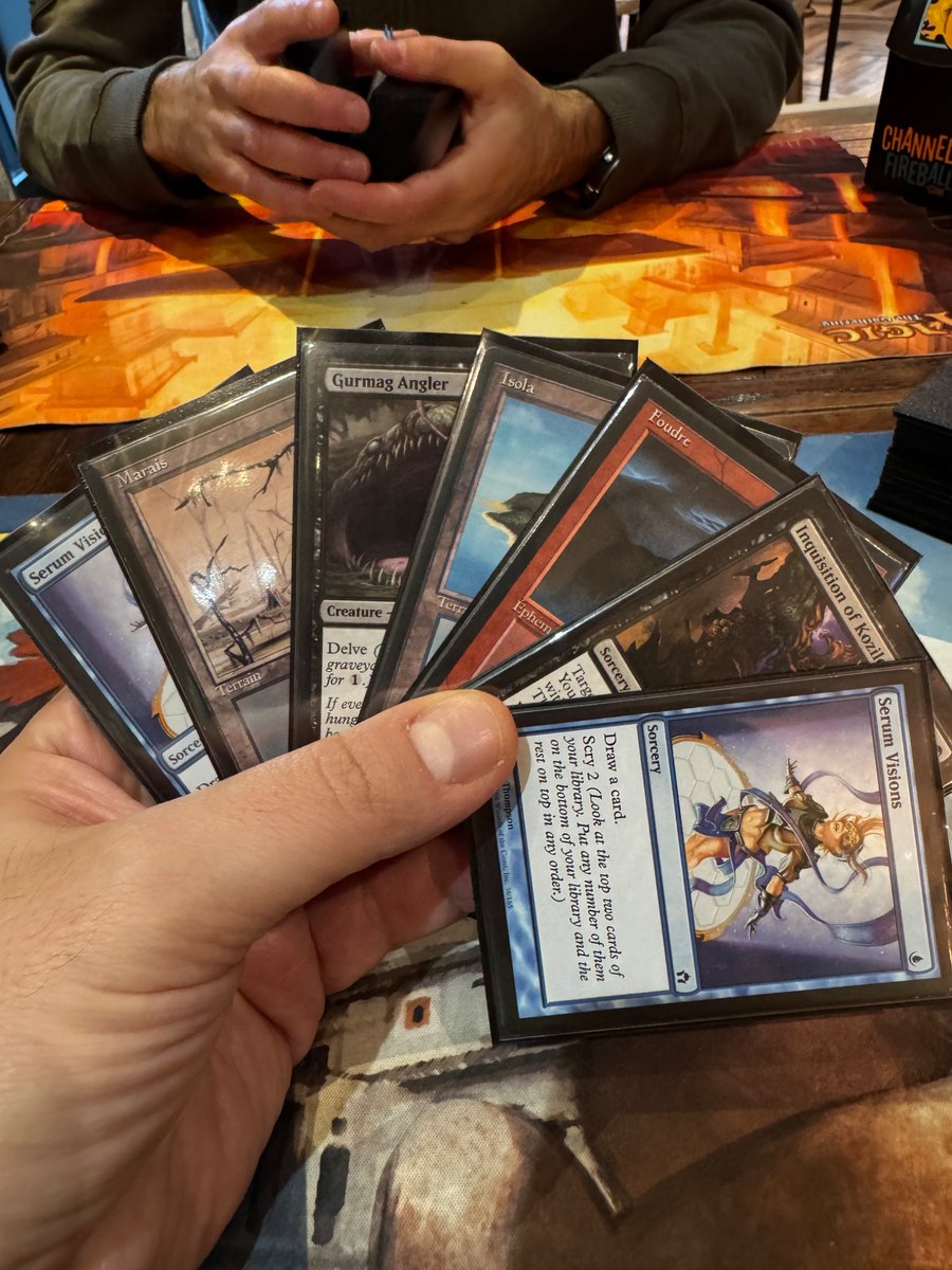 El sábado me estrené en Modern 2015 con Blue Jund, la mejor clase de Jund. 

Esta es la primera lista. Hay un par de cosas que me gustaron más que otras, pero qué gozada jugar 30 mins de partida grindeandose con el rival 😬

El buen Magic interactivo.