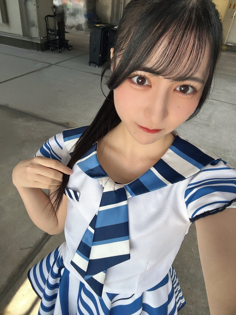 こんばんは〜！ なゆゆこと小松奈侑です🥰 2月もスタート✨ 今月も一緒