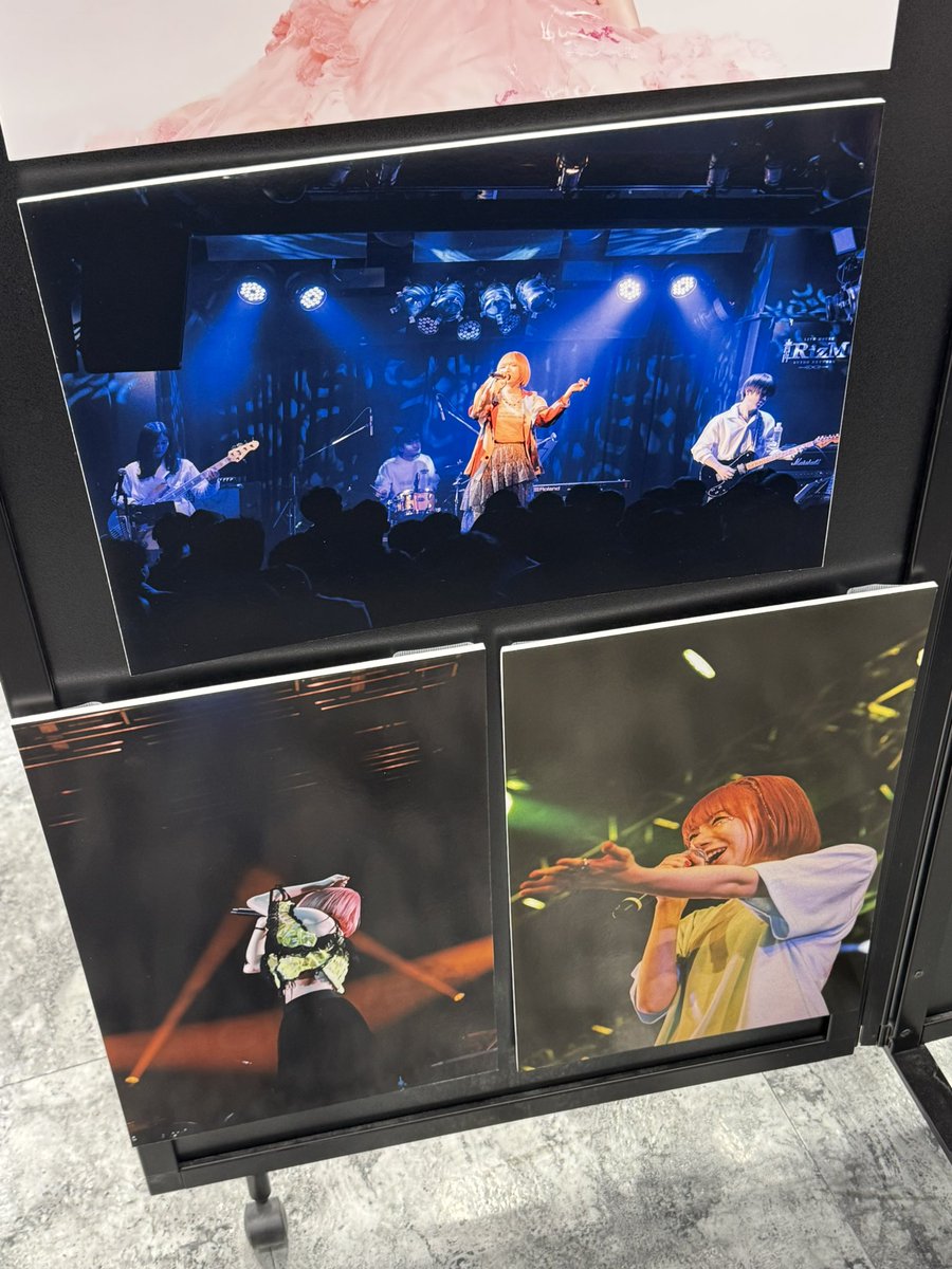 タワレコ川崎店で今日まで開催のひかりちゃんのパネル展に、仕事終わら