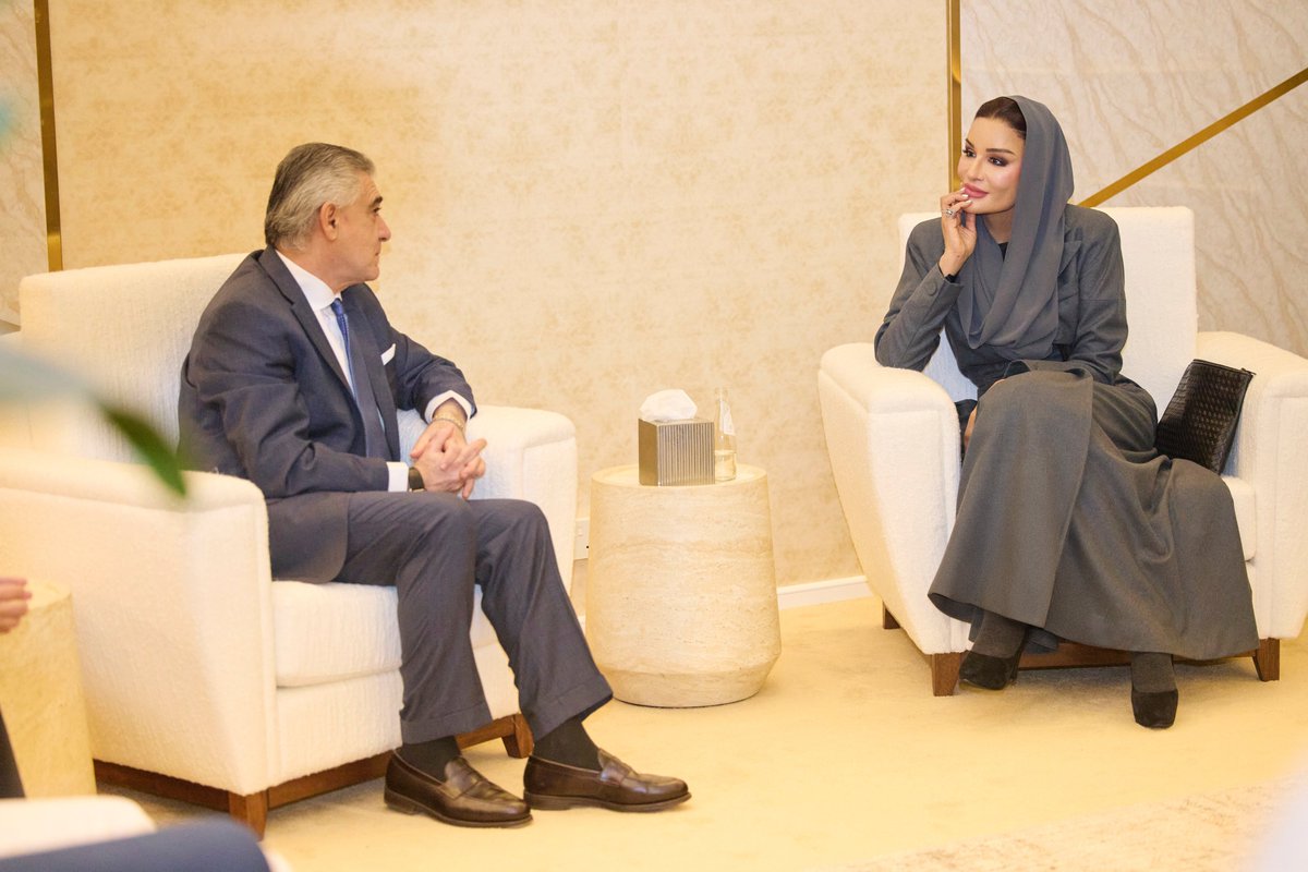 موزا بنت ناصر Moza bint Nasser tweet media