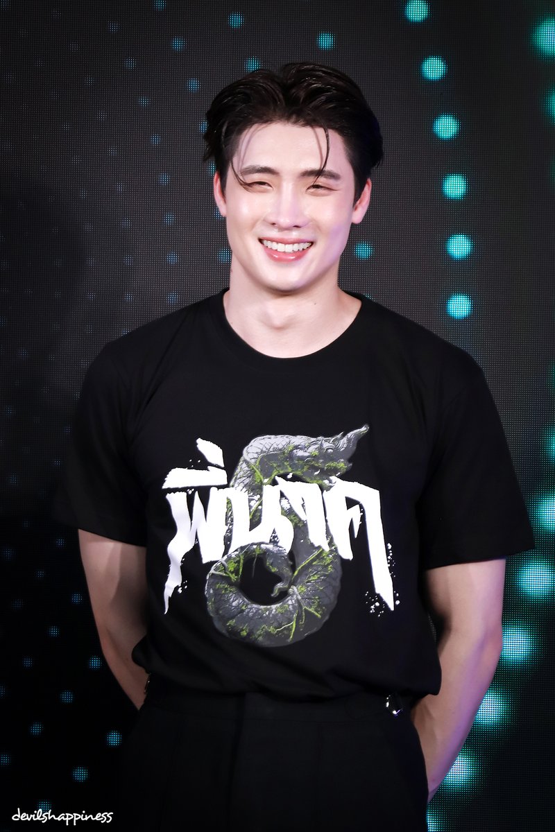 devilshappiness's tweet image. วันก่อนครับ วันก่อน

#MeanPhiravich
#พี่นาค5 
#PEENAK5