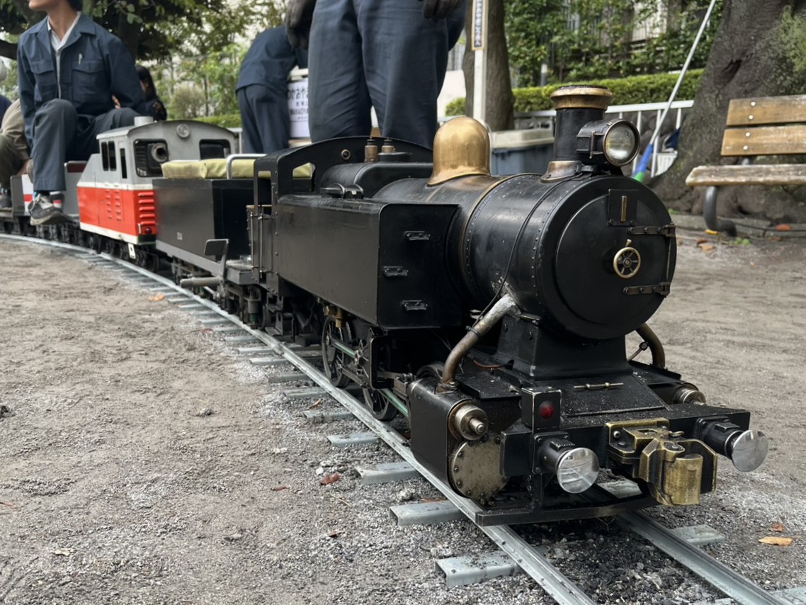 ～2月のミニ鉄道運転会のお知らせ～

2月8日に八部公園SL広場にてミニ鉄道運転会を12時～15時に行います！

皆様のご乗車をお待ちしております！

※雨天中止となります※

#藤沢ミニ鉄道
#八部公園
#鵠沼運動公園
#ミニSL