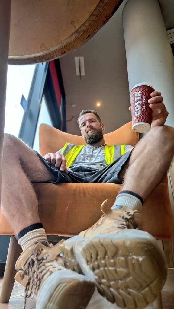 Master Knight tweet media