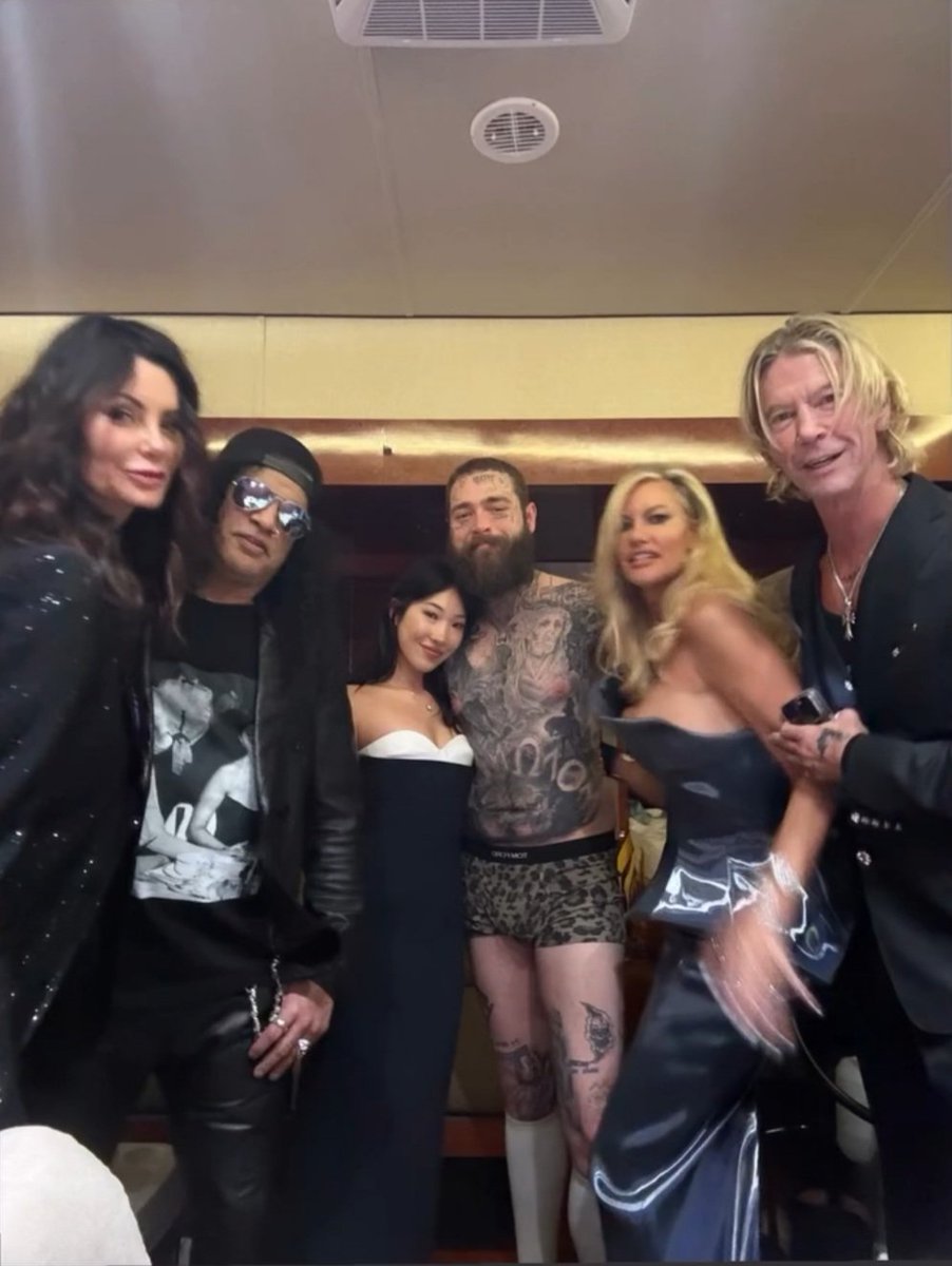 Slash News tweet media