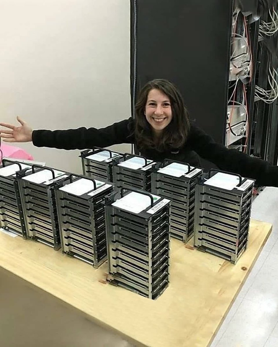 🚨: Dr. Katie Bouman, the computer scientists behind the first-ever image of a black hole, developed the algorithm that transformed telescopic data into the historic photo.

This image shows her reaction when the algorithm processed the image.

The process required 5 petabytes of